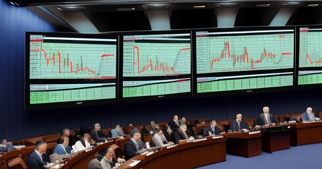 Global finance navigation